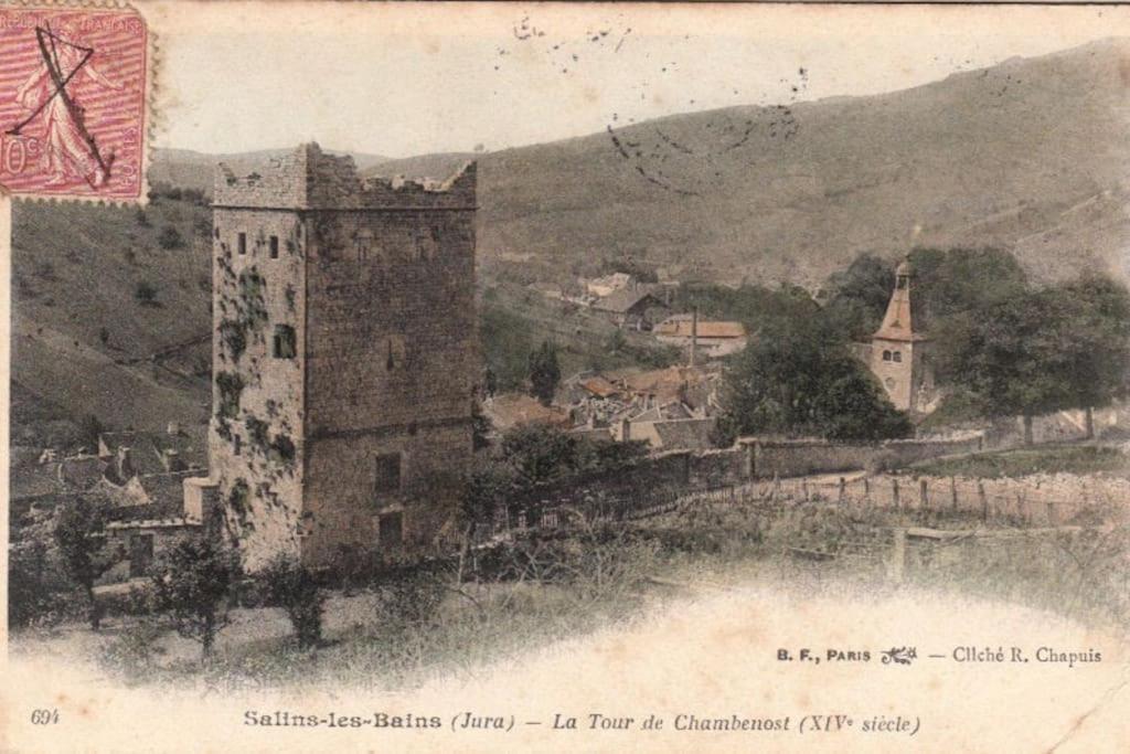 Salins-Les Bains : A L'Ombre De La Tour Carree Appartement Buitenkant foto